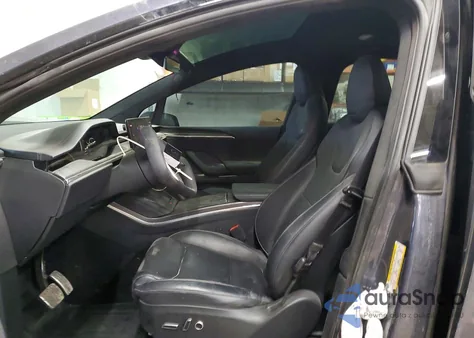 2022 Tesla Model X z USA, uszkodzony, nr VIN 7SAXCBE62NF331737